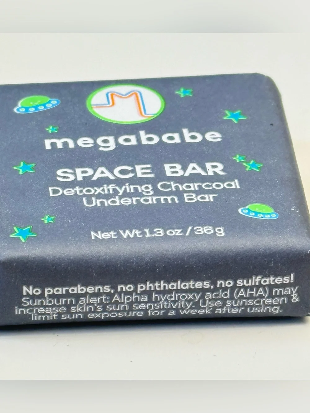 megababe SPACE BAR Detoxifying Charcoal Underarm Bar 1.3 oz - Picture 3 of 4